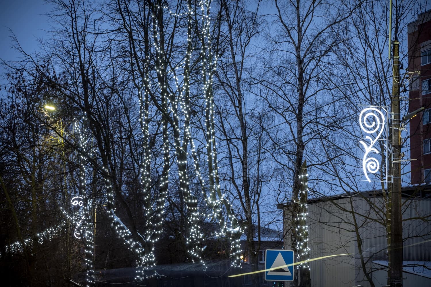 Новогоднее оформление поселка имени Тельмана